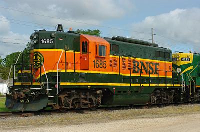 BNSF 1685 GP9.jpg